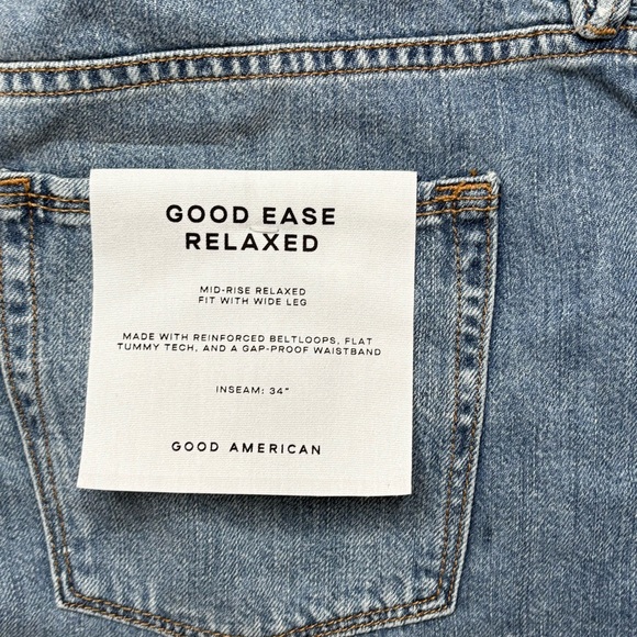 Good American Good Ease Relaxed Jeans - Picture 7 of 8